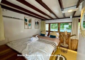 Master Cabin with Balcony